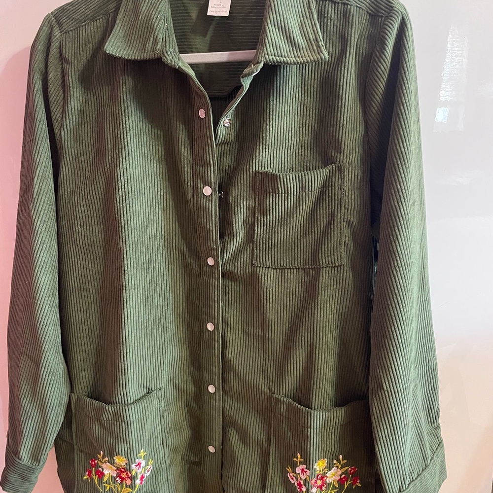 Women’s long sleeve shirt jacket